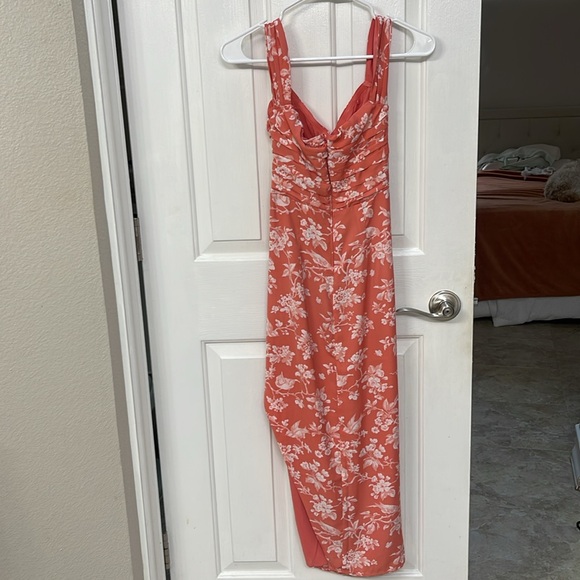 New with tags Abercrombie asymmetric floral dress - Picture 2 of 5
